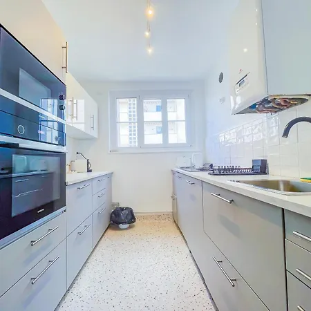 3 Pour 6 Personnes * Клермон-Ферран