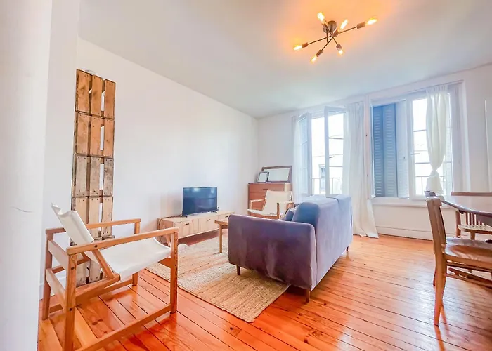 3 Pour 6 Personnes Apartment